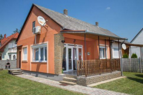Kelemen Nyaraló Balatonmáriafürdő, Balatonmariafürdö